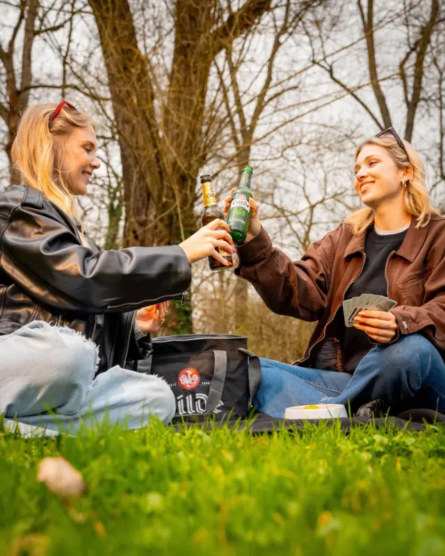 Freunde & ein gutes Bier - Was braucht man mehr? 🫶🏼🍻⁠
⁠
#gilde #gildebrauerei #brauerei #dasgildet #gildebeer #gildebier #mygilde #hannover