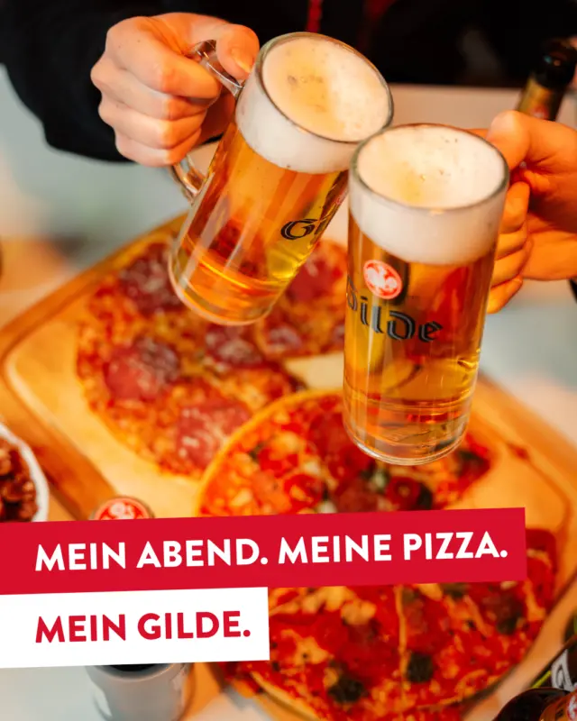 Heute ist Welt-Pizza-Tag! 🌍🍕
 
Wusstest du, dass die längste Pizza der Welt über 1,8 Kilometer lang war? 😱 Egal ob riesig oder in handlicher Größe – Pizza bringt Menschen zusammen und macht jeden Abend zum Highlight. Genauso wie ein kühles Gilde. 🍻✨
 
Also schnapp dir deine Liebsten, mach’s dir gemütlich und genieße den Moment – ein Gilde darf dabei natürlich nicht fehlen! 🍕🍺
 
#dasgildet #WeltPizzaTag #PizzaLove #MeinGilde