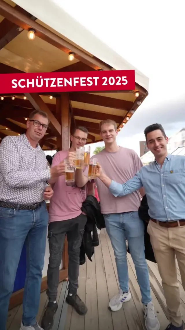 Hannover hat wieder gezeigt, wie man richtig feiert: Schützen, Festzelt, gute Freunde und natürlich kaltes Bier. Ein Fest für alle, die wissen, was Tradition bedeutet – und wie man sie modern richtig genießt. 😋

👉 Seid ihr nächstes Jahr wieder dabei? Markiert eure Schützencrew!

#schützenfesthannover #traditionlebt #hannoverliebt #schützenliebe #ratskeller