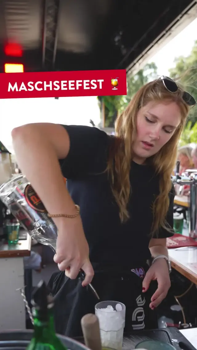 Nur noch dieses Wochenende könnt ihr am Maschsee feiern, schlemmen und genießen. 😍
 
Wir haben @veranstaltungsgastronomie, @lindenblatt_goes_maschseefest und @tulum_maschseefest gefragt, was das Maschseefest für sie besonders macht. ✨
 
Was waren eure diesjährigen Highlights auf dem Maschseefest? ✨
 
#dasgildet #meingilde #maschseefest #hannover #event